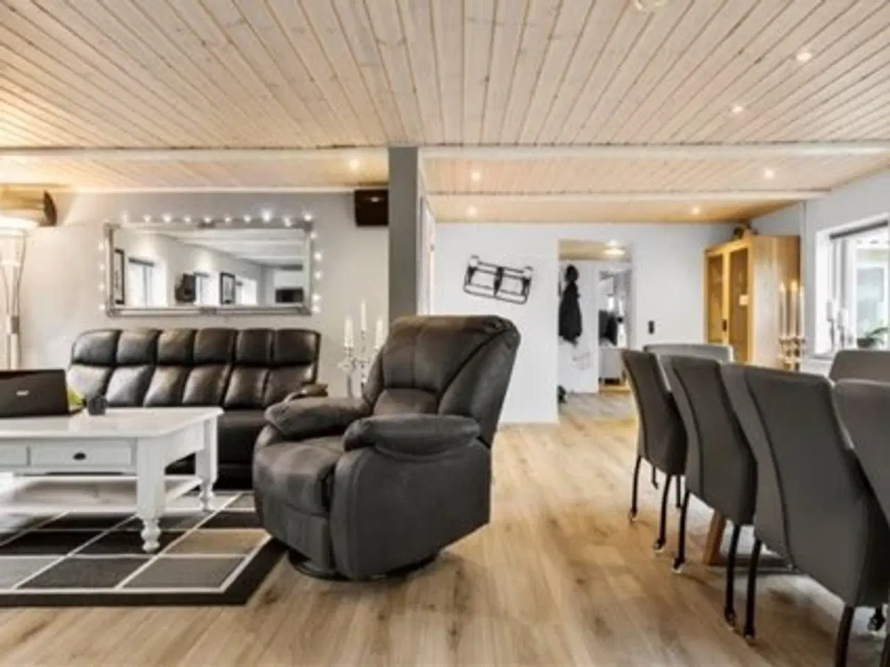 Billede 8 - Fin villa lidt ude på landet.