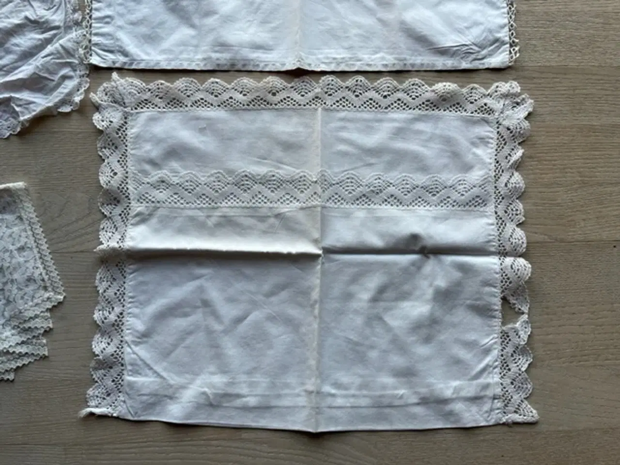 Billede 4 - Gammelt broderi