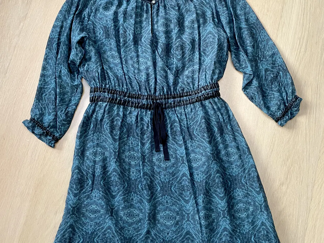 Billede 1 - Munthe plus Simonsen silkekjole