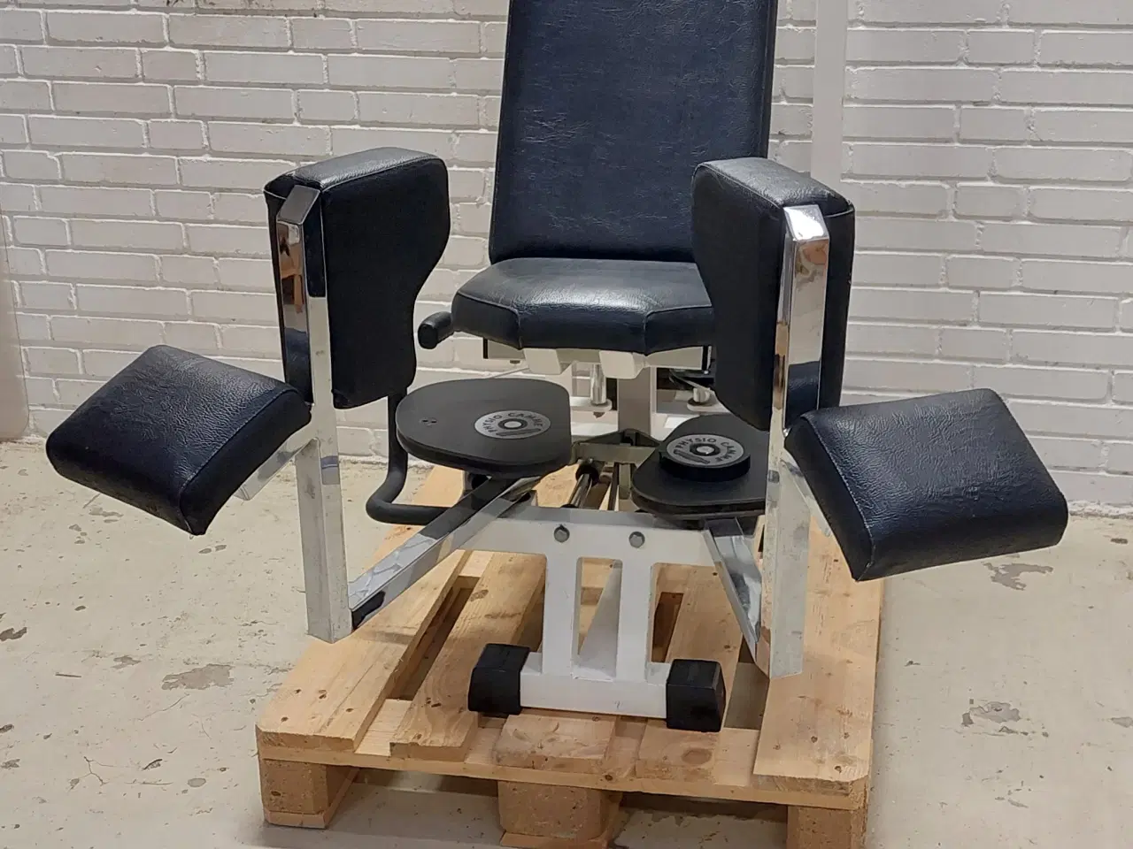 Billede 1 - Technogym Adductor maskine. 2300 kr.