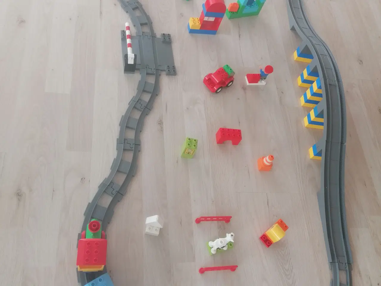 Billede 6 - Duplo Elektrisk Togbane, Stor Bro,  Togvogne, 