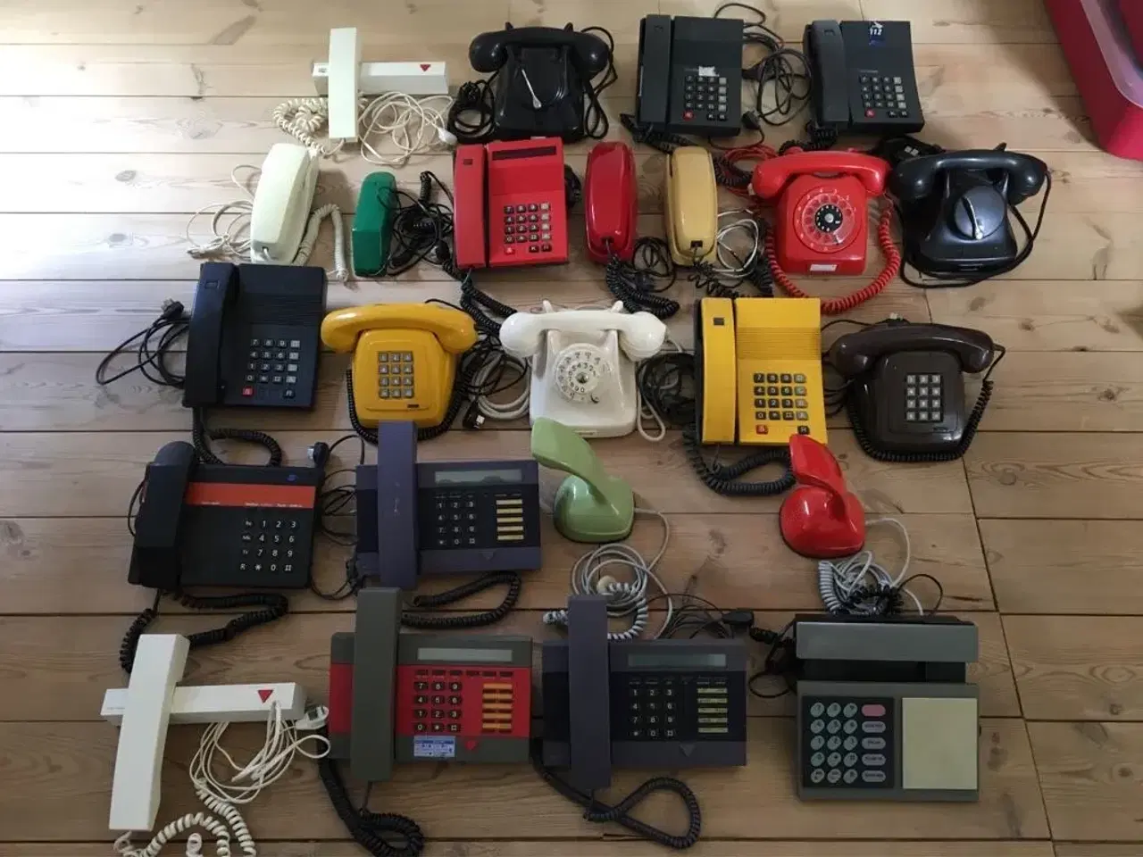 Billede 1 - Jydsk/Kirk/LME og B&O Telefoner / BYD