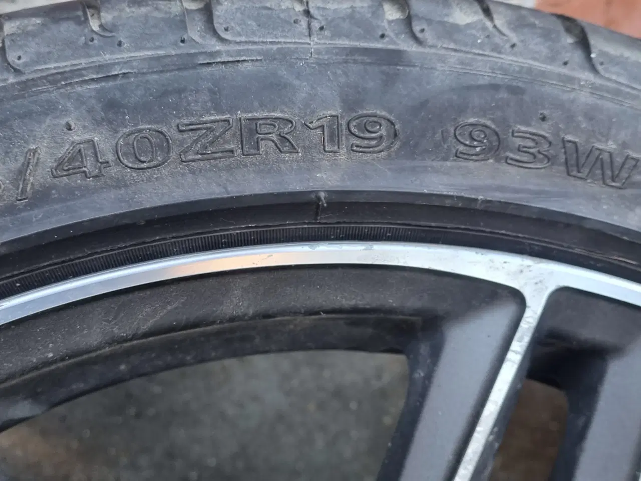 Billede 3 - 4 Fælge med dæk til suzuki s - cross