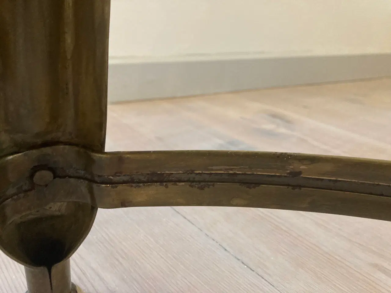 Billede 4 - Skammel/ taburet med messing finish