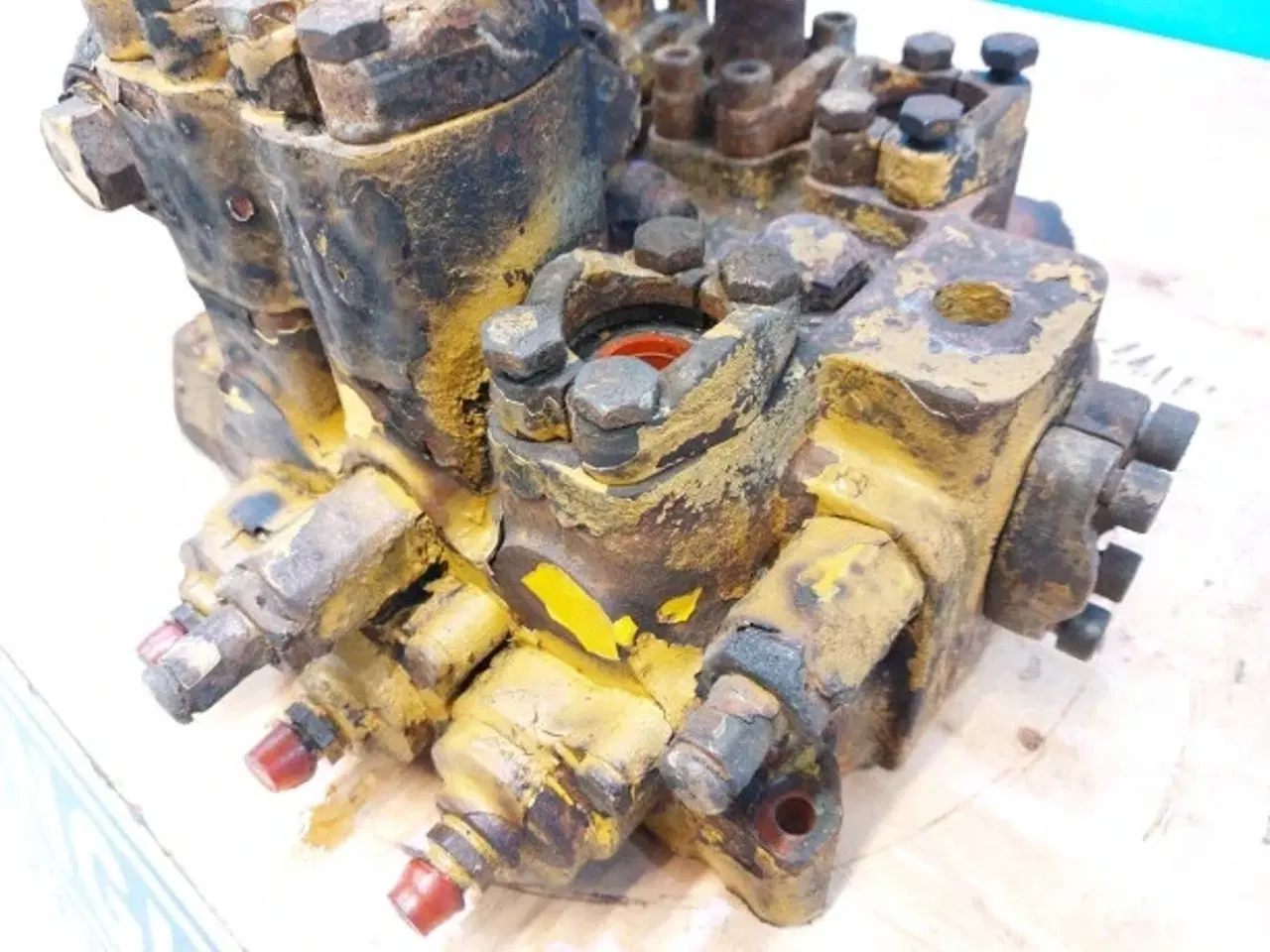 Billede 6 - Volvo L120 Hydraulikventil VOE11018502