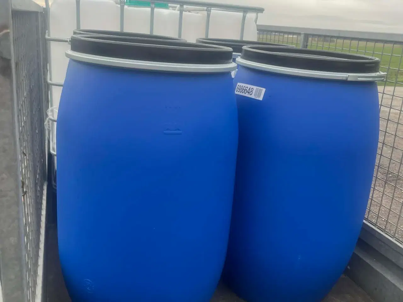 Billede 1 - 220 liters plastik tønde