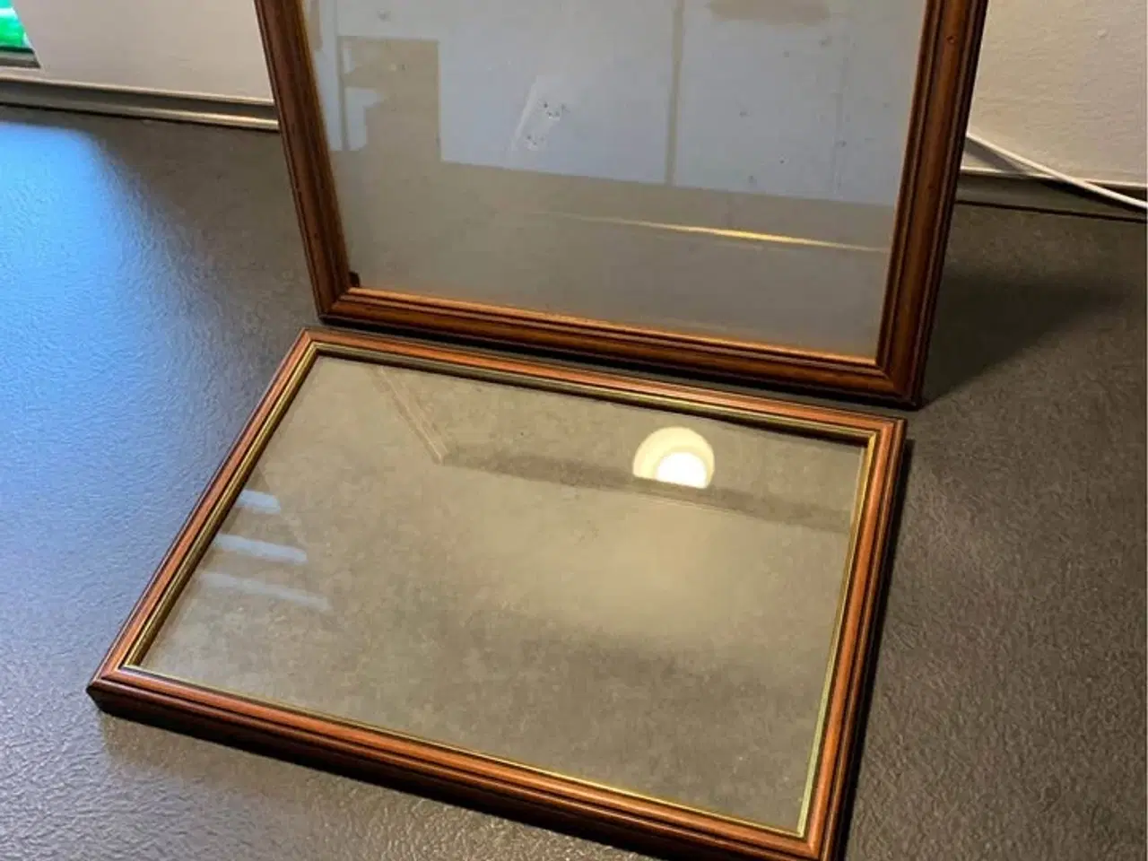 Billede 2 - Rammer  20x30 i mørkt træ