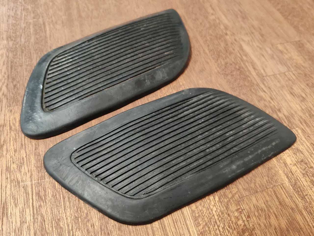 Billede 2 - Honda cd50 tank gummi 