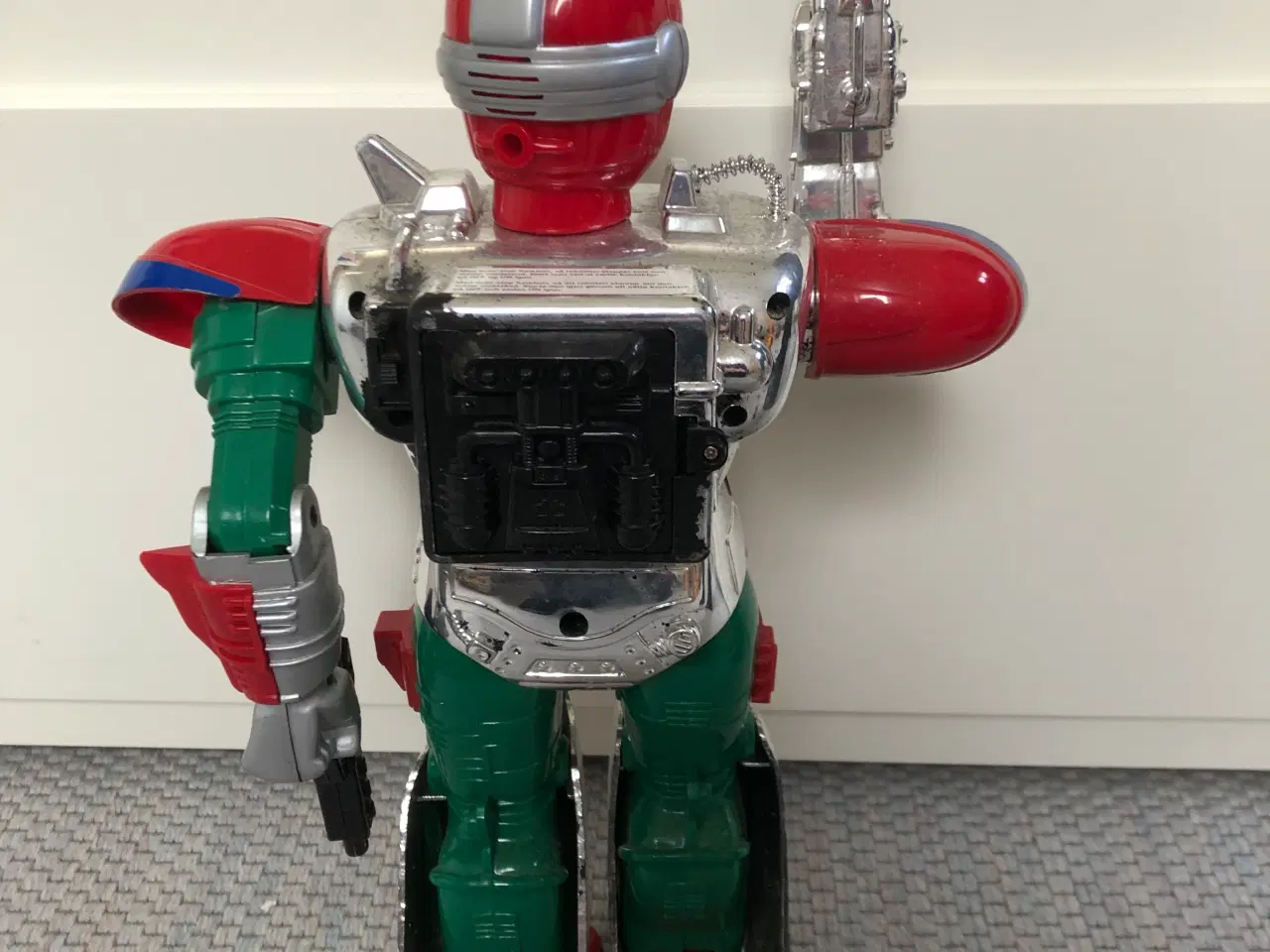 Billede 2 - Bevægelig Robotmand med lyd