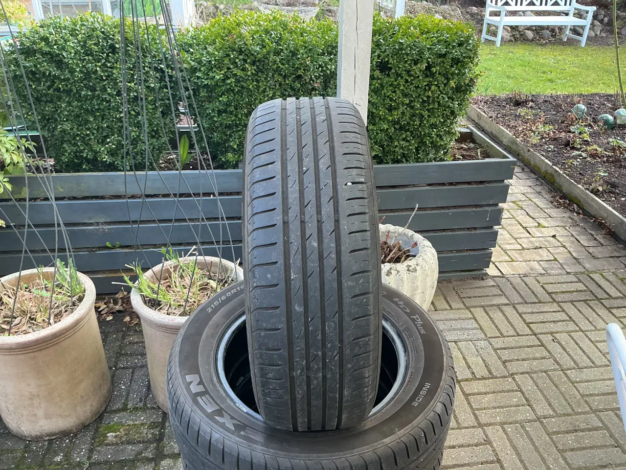 Billede 2 - 215/60/16 sommerdæk næsten som nye