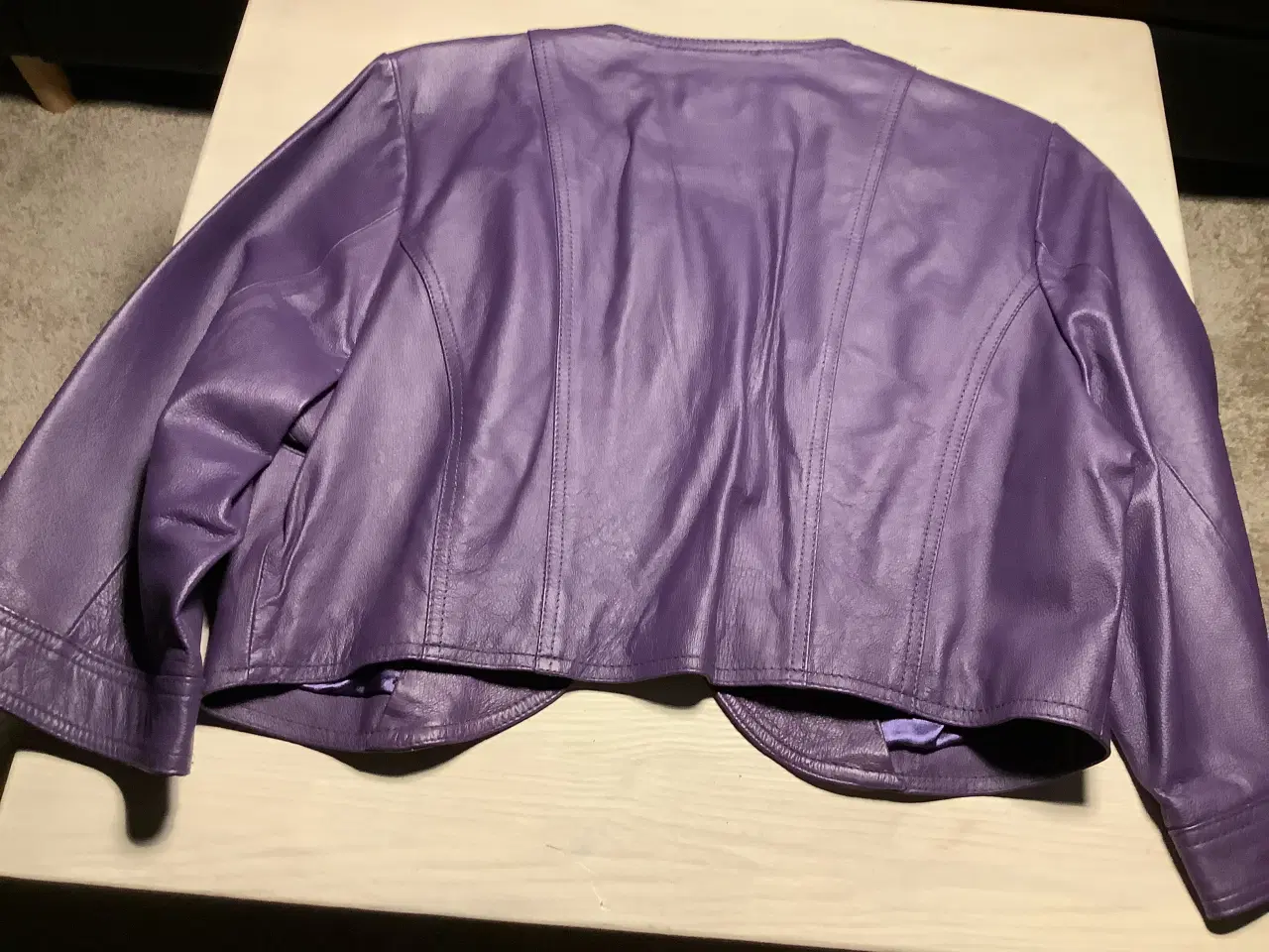 Billede 3 - Lilla Skinjakke paprika til dame i XL