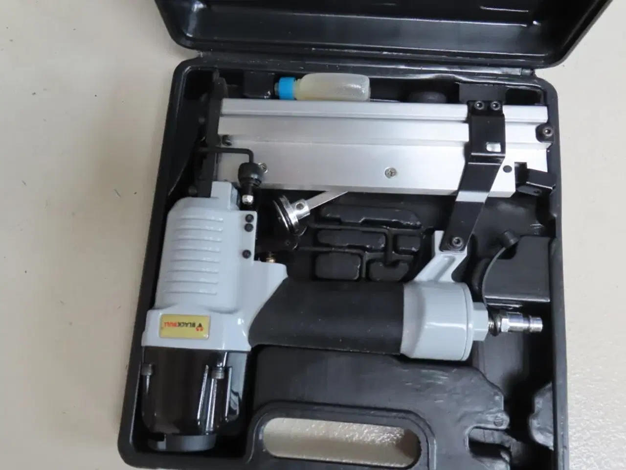 Billede 1 - Sømpistol BLACKBULL