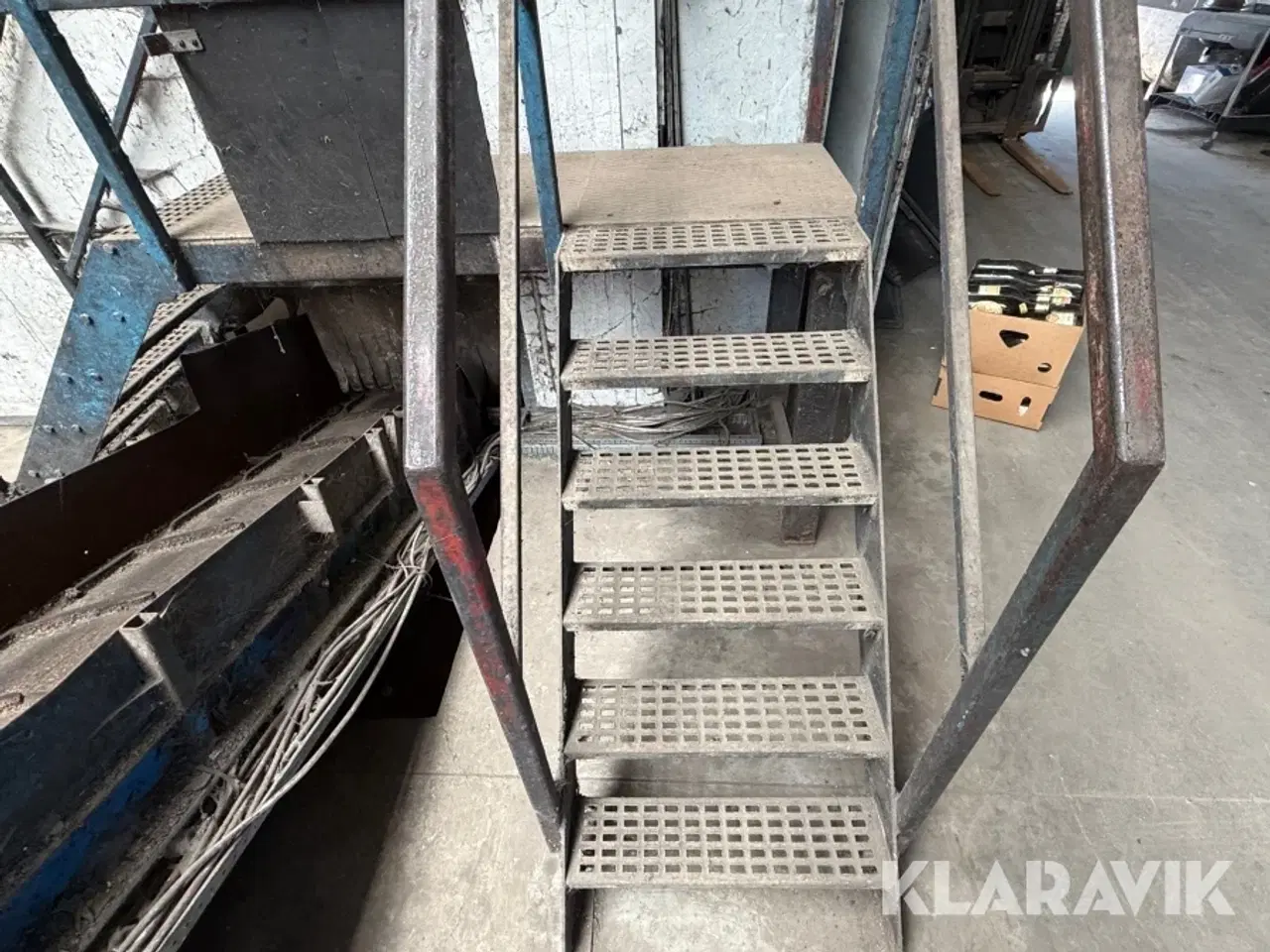 Billede 11 - Trappe med platform