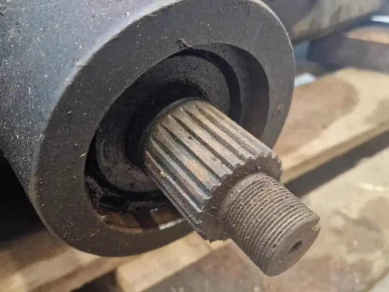 Billede 17 - Massey Ferguson 8470 Aksel 3766280