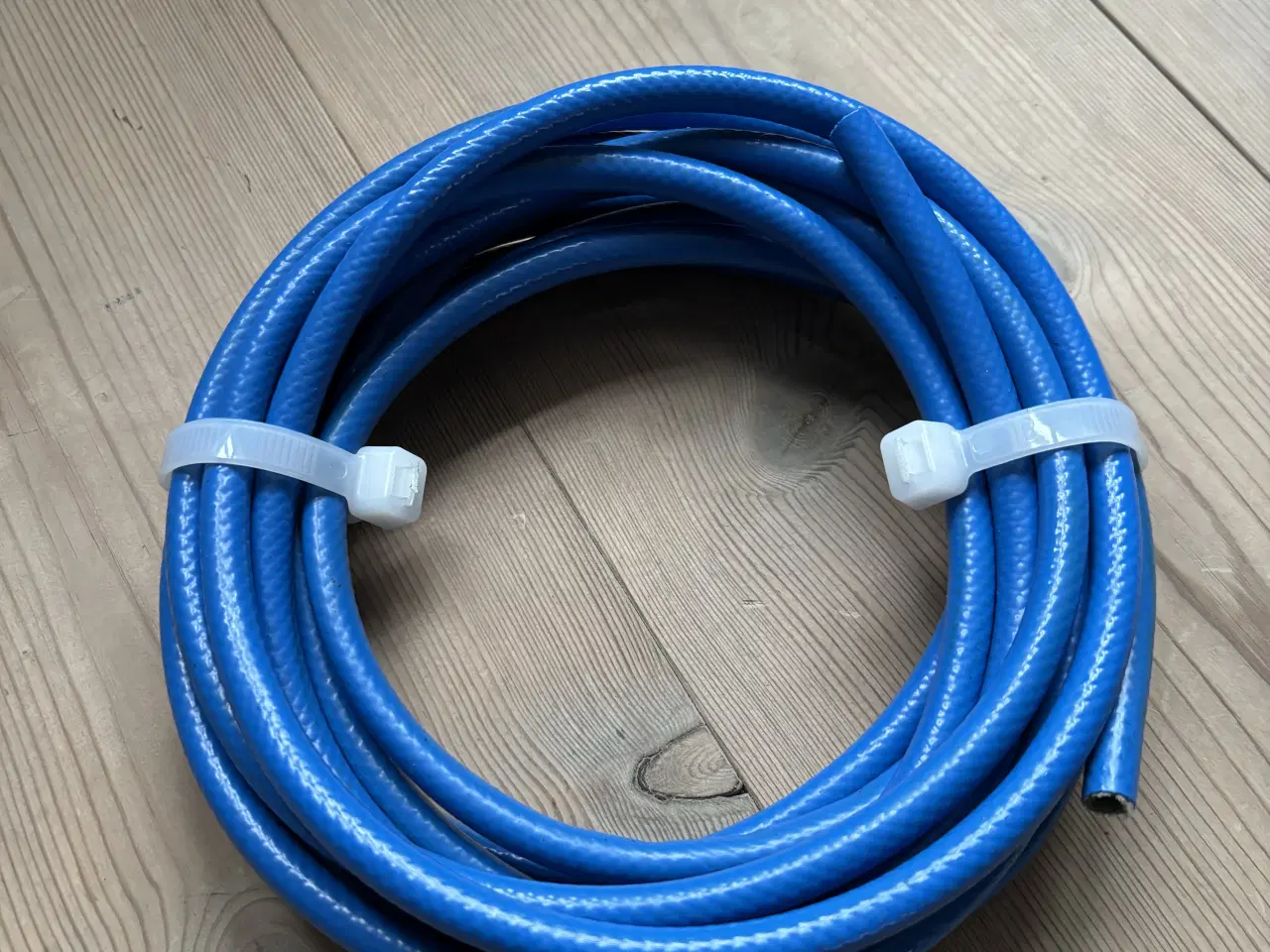 Billede 1 - Armeret slange 