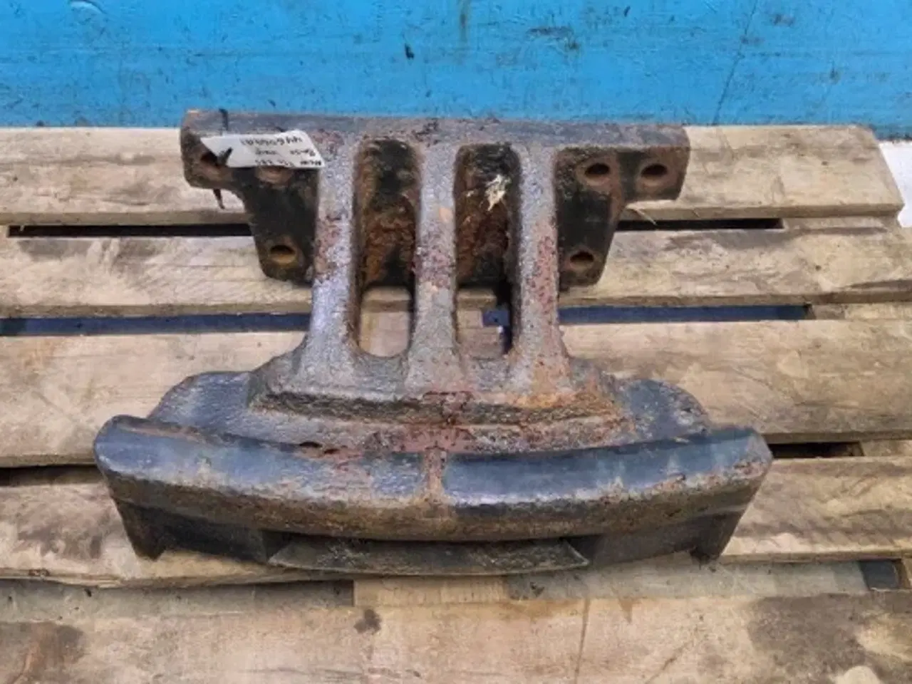 Billede 13 - New Holland TG285 Vægtholder 446069A1