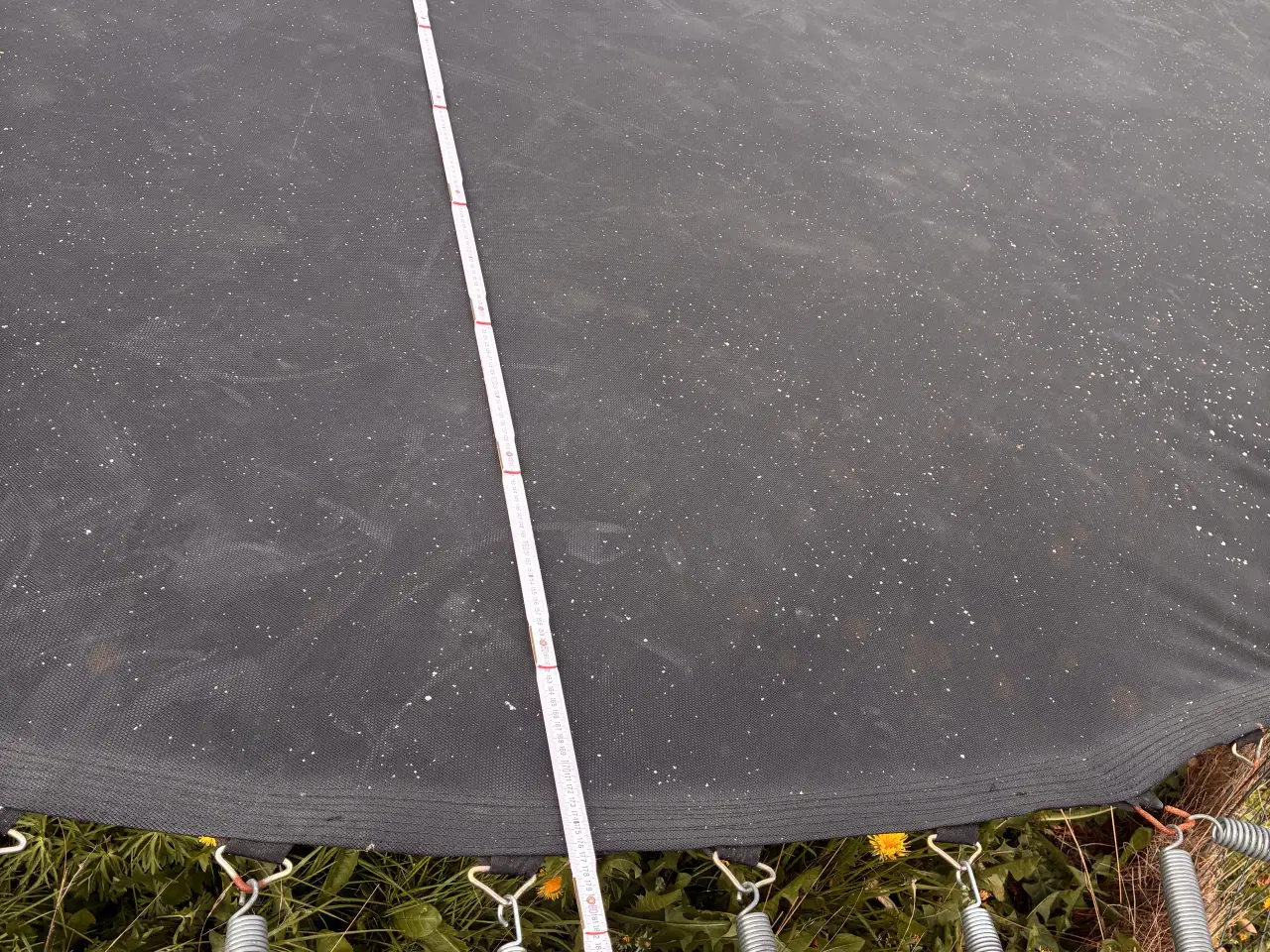 Billede 4 - Trampolin uden net og kant. GRATIS