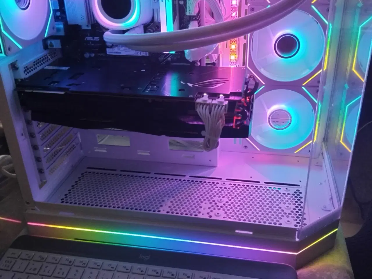 Billede 2 - ASUS AM5 7 8700F-RTX 2080 TI 11 GB RAM M.2 6000 GB