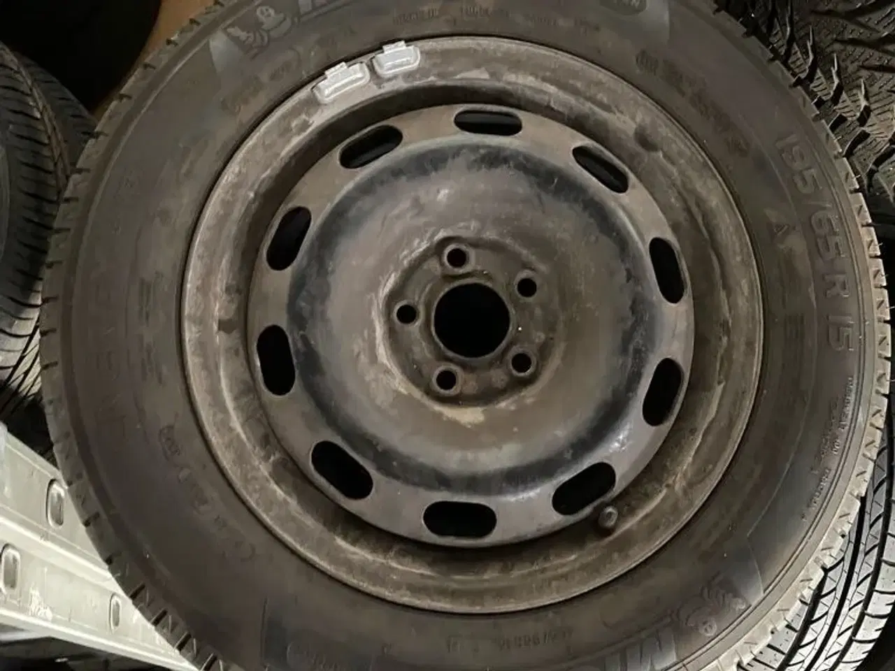 Billede 1 - Michelin dæk på stålfælge