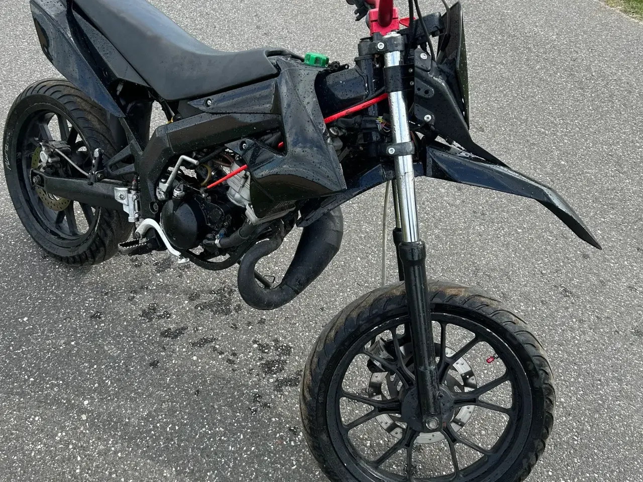 Billede 2 - Derbi Senda 80cc – Nyrenoveret & Klar til kørsel!