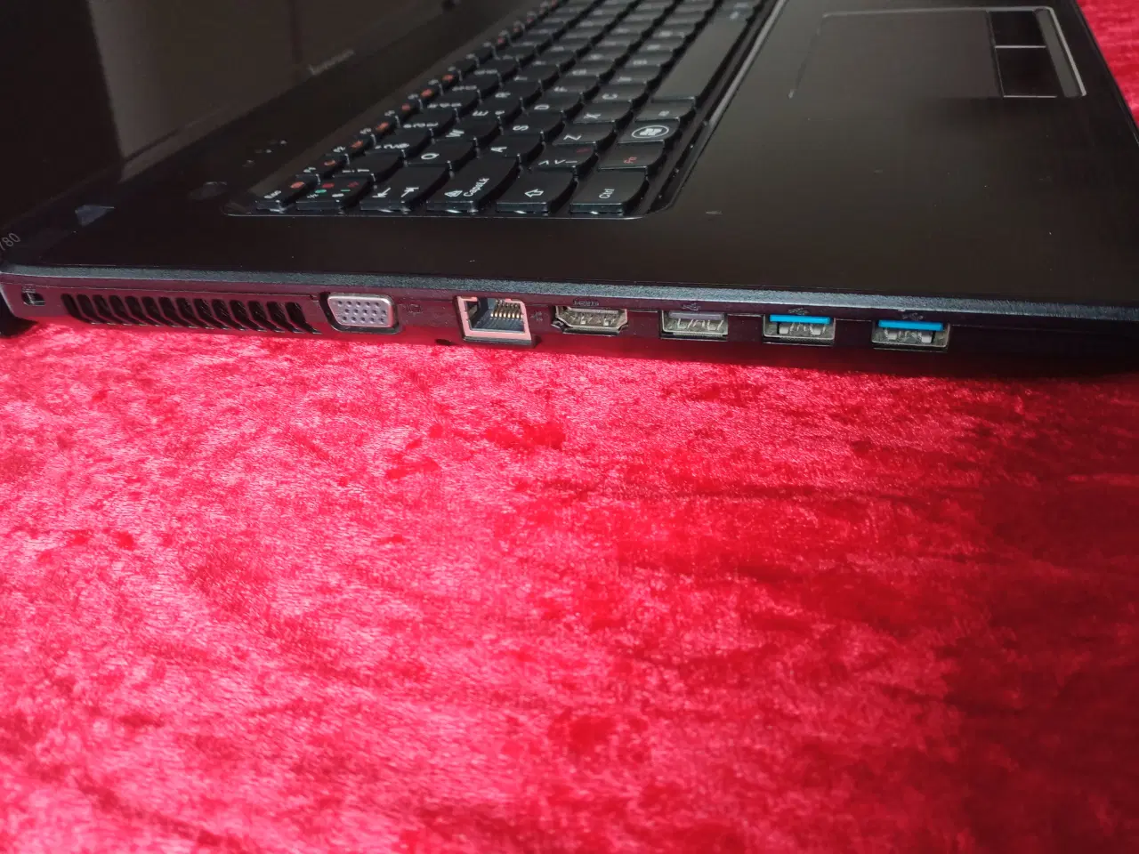 Billede 4 - Lenovo 17,3`bærbar 2,40GHz, 8 GB 240gb ssd