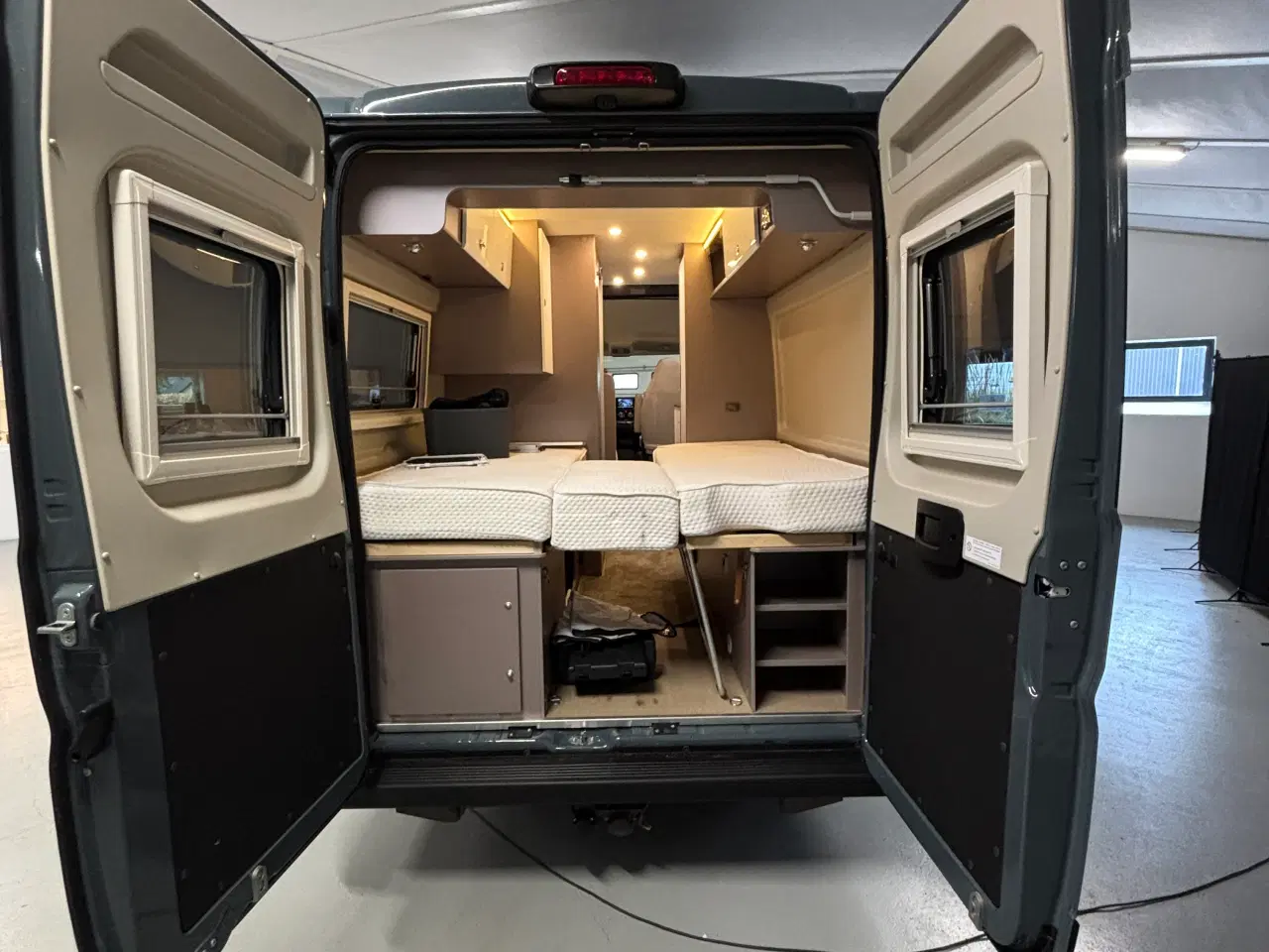 Billede 3 - Autocamper til salg - Bürstner Eliseo C642