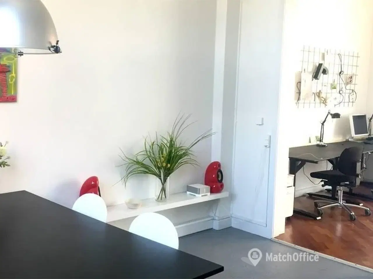 Billede 2 - Kontorfællesskab i Stege