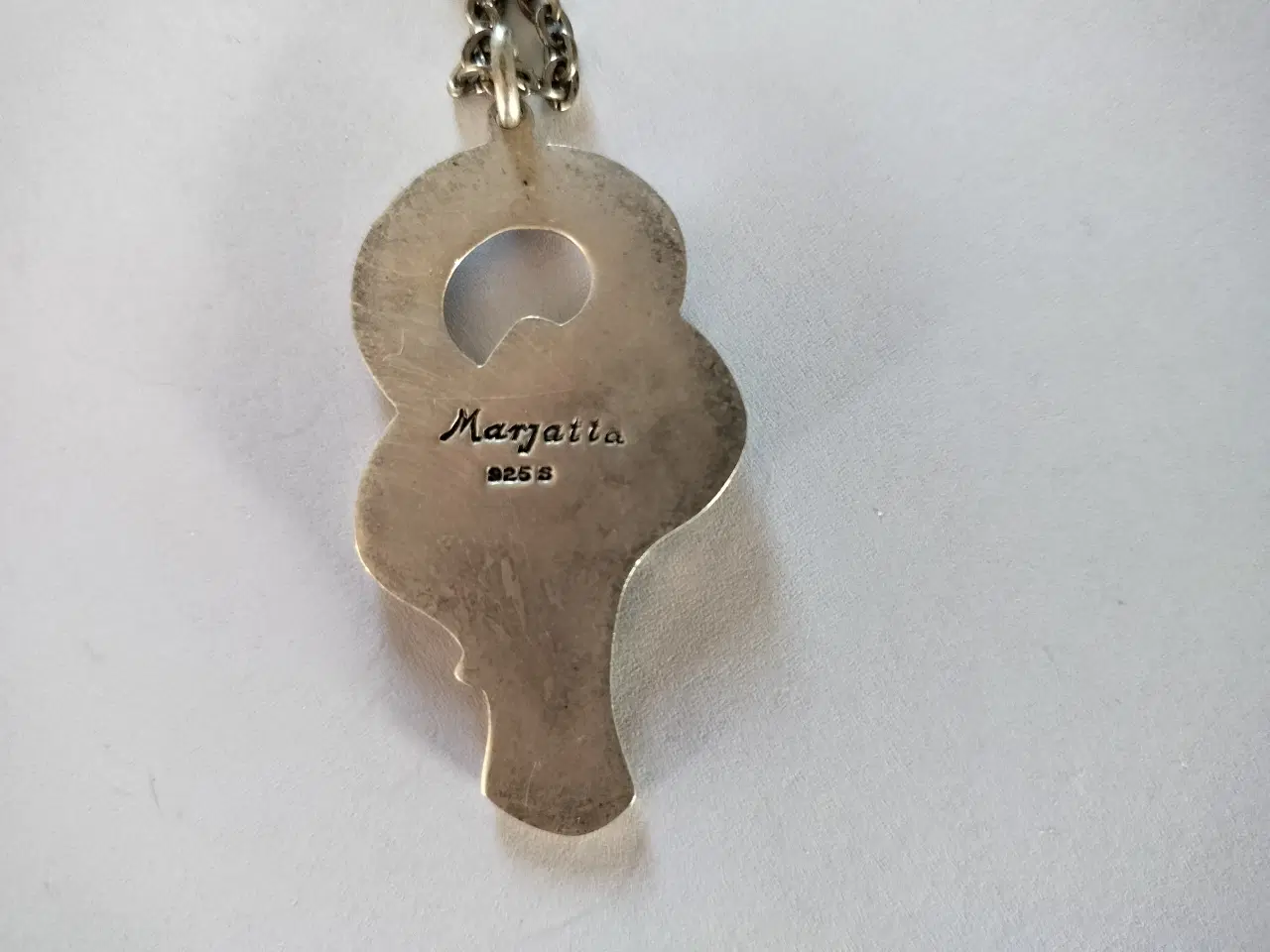 Billede 2 - Super Sødt Marjatta Vedhæng i Sterling Sølv
