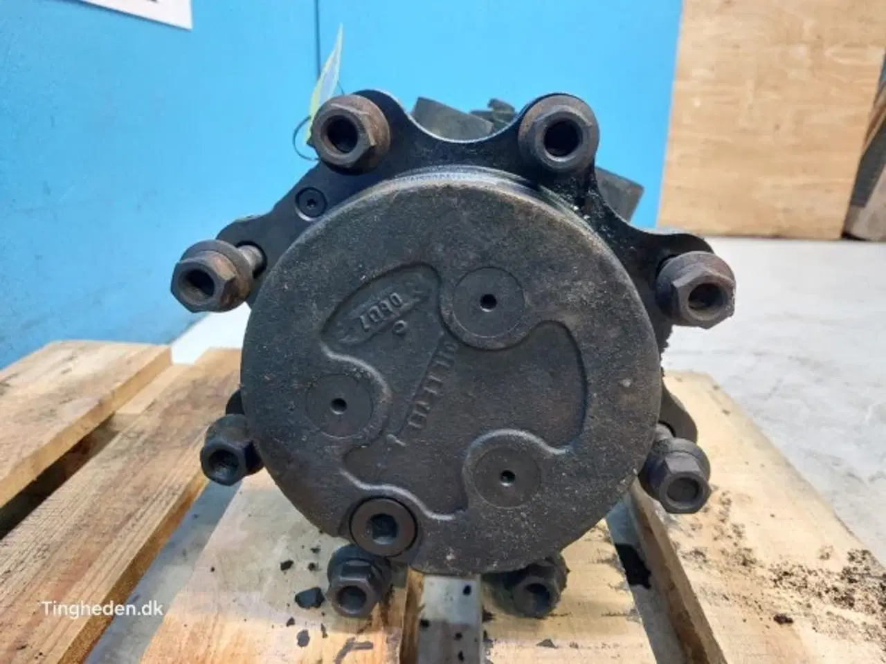 Billede 2 - New Holland LB110 Styrespindel R.  85827739