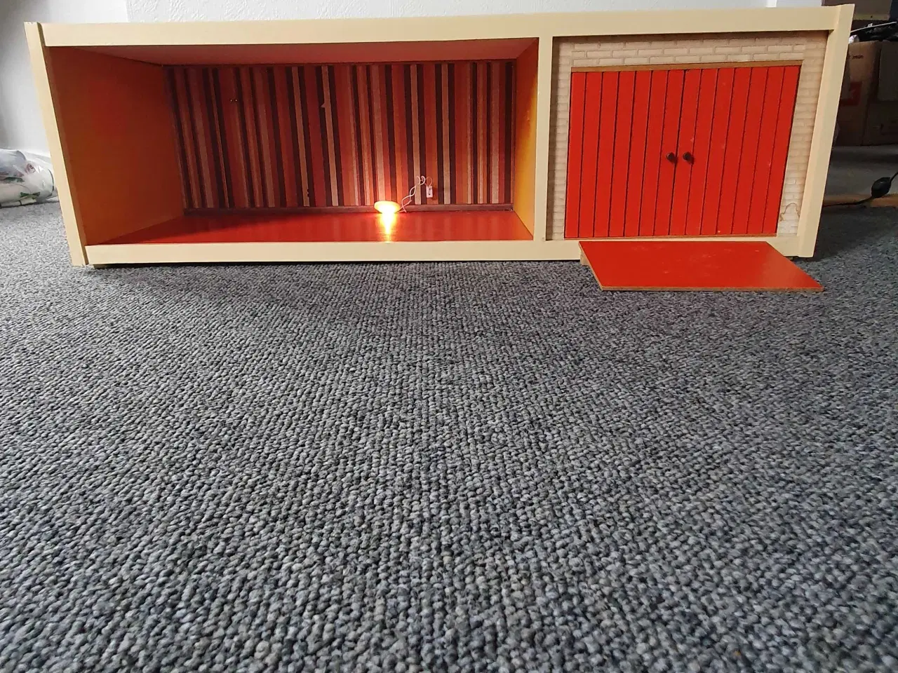Billede 1 - Lundby dukkehus under etage Fra  1975