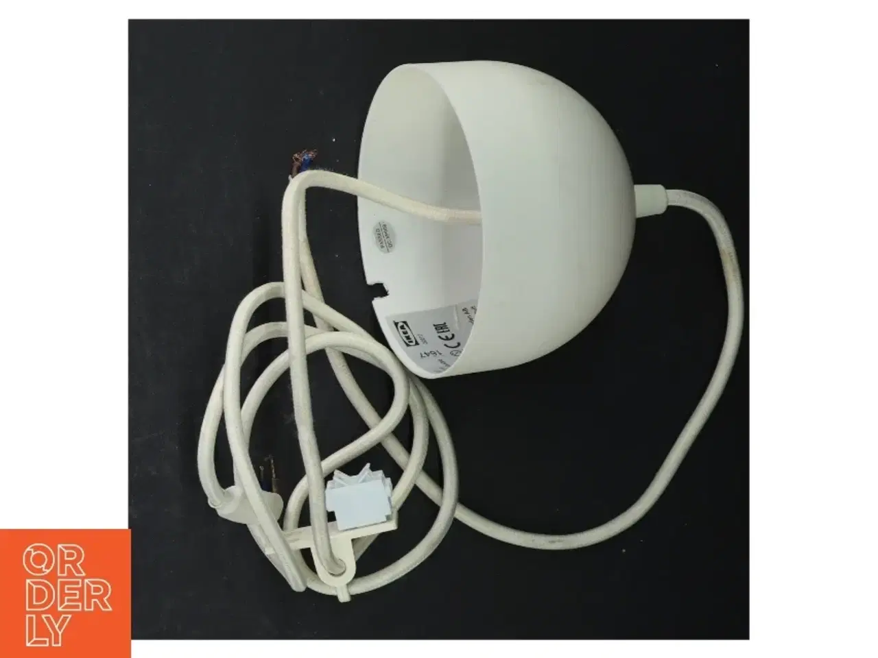 Billede 6 - Hvid loftlampe fra IKEA (str. Ø 12,5 cm)