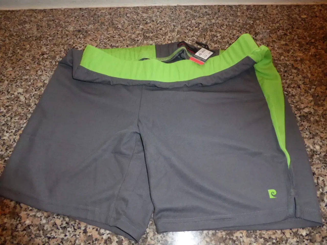 Billede 1 - Sportshorts NY. Pierre Cardin