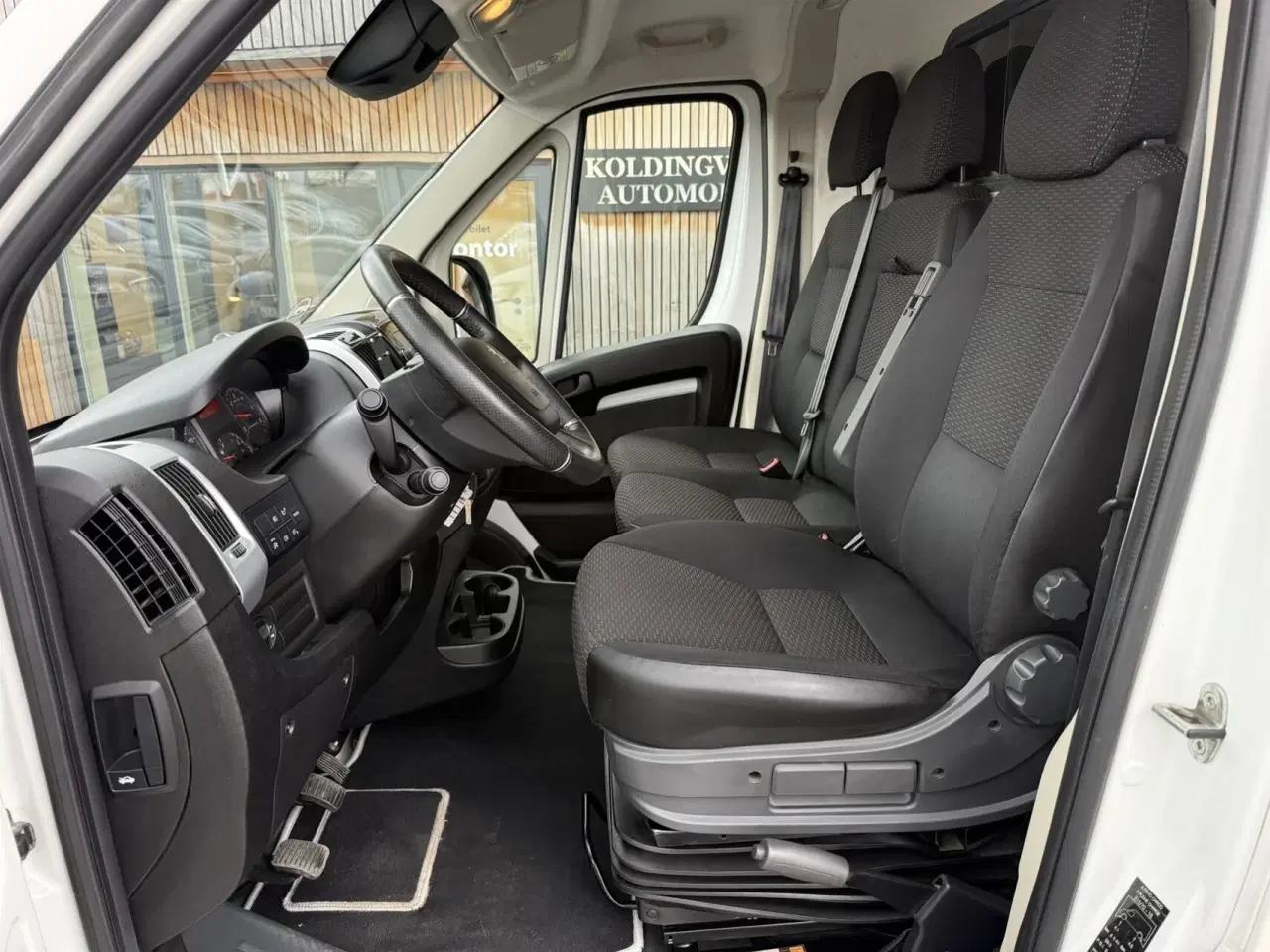 Billede 17 - Peugeot Boxer 335 L3H2 2,2 BlueHDi Ultimate Pro 165HK Van 6g