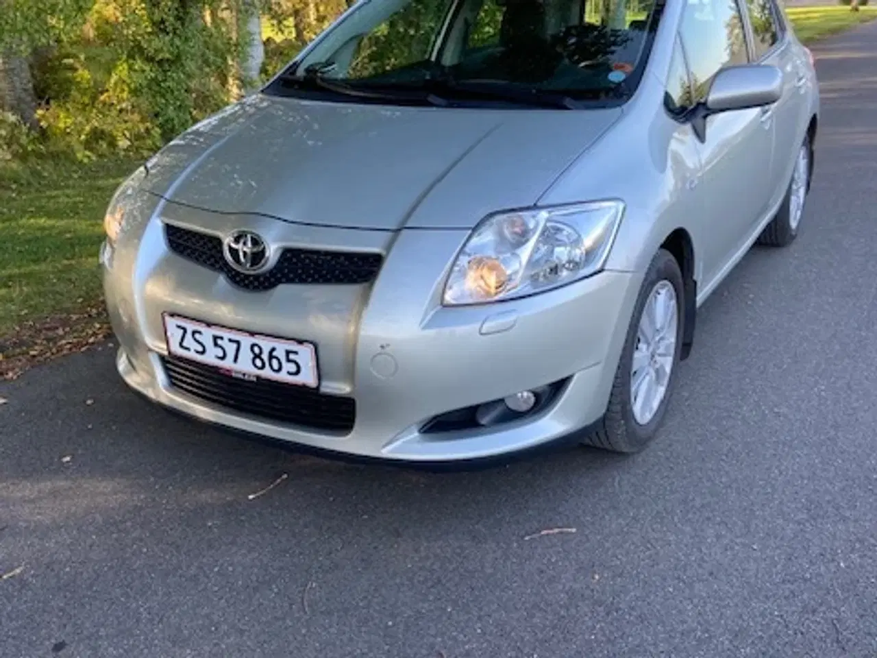 Billede 1 - TOYOTA AURIS 1,6 SOL