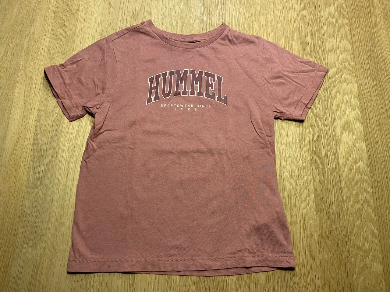 Billede 4 - Bluse, tshirt, nederdel, træningsbukser, badedragt