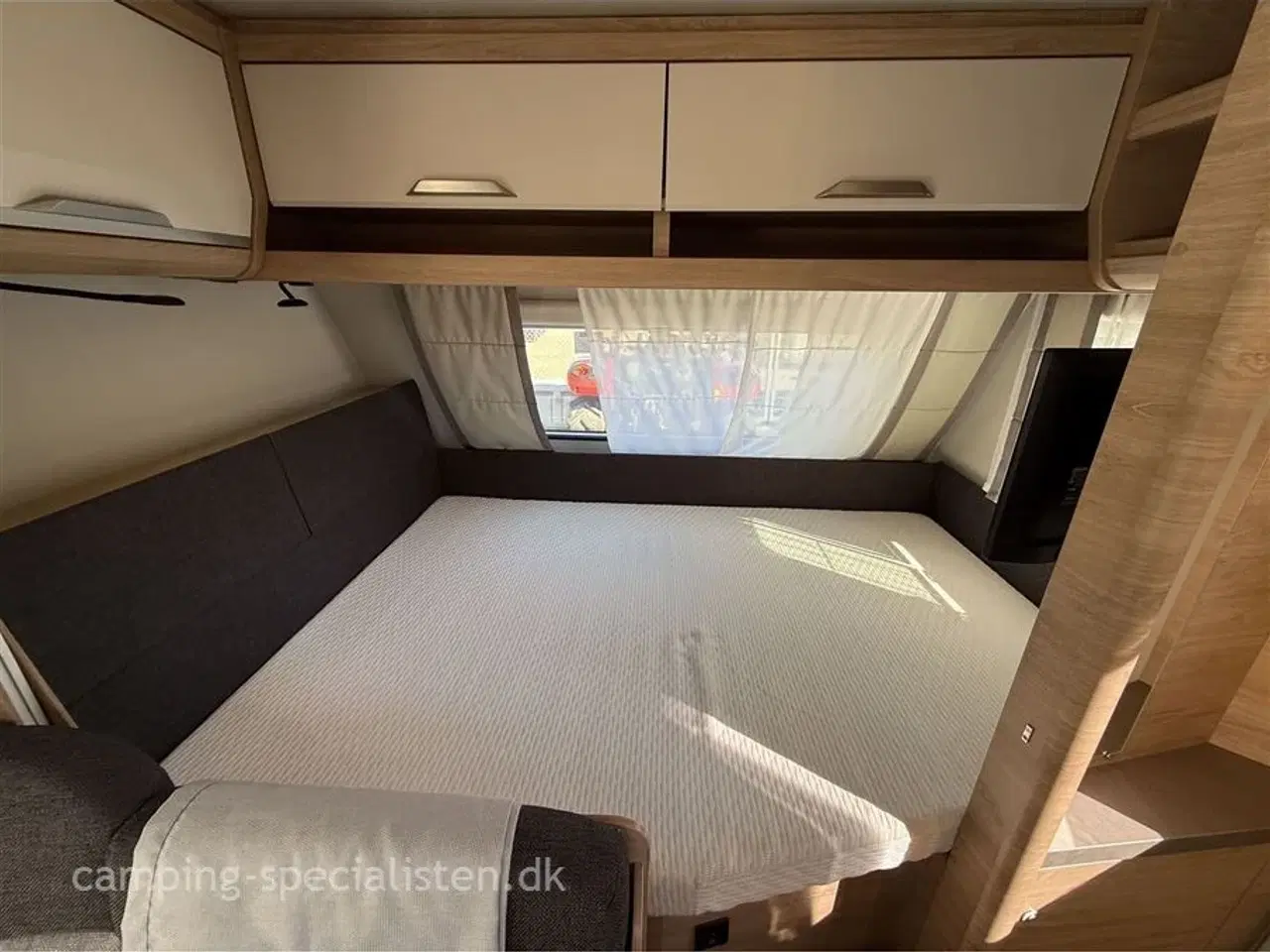 Billede 4 - 2022 - Knaus Südwind 580 QS 60 Years Celebration   Knaus Südwind 580 QS 60 Years  2022 model Se den nu hos Camping-Specialisten.dk