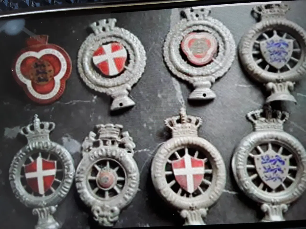 Billede 2 - Emblemer
