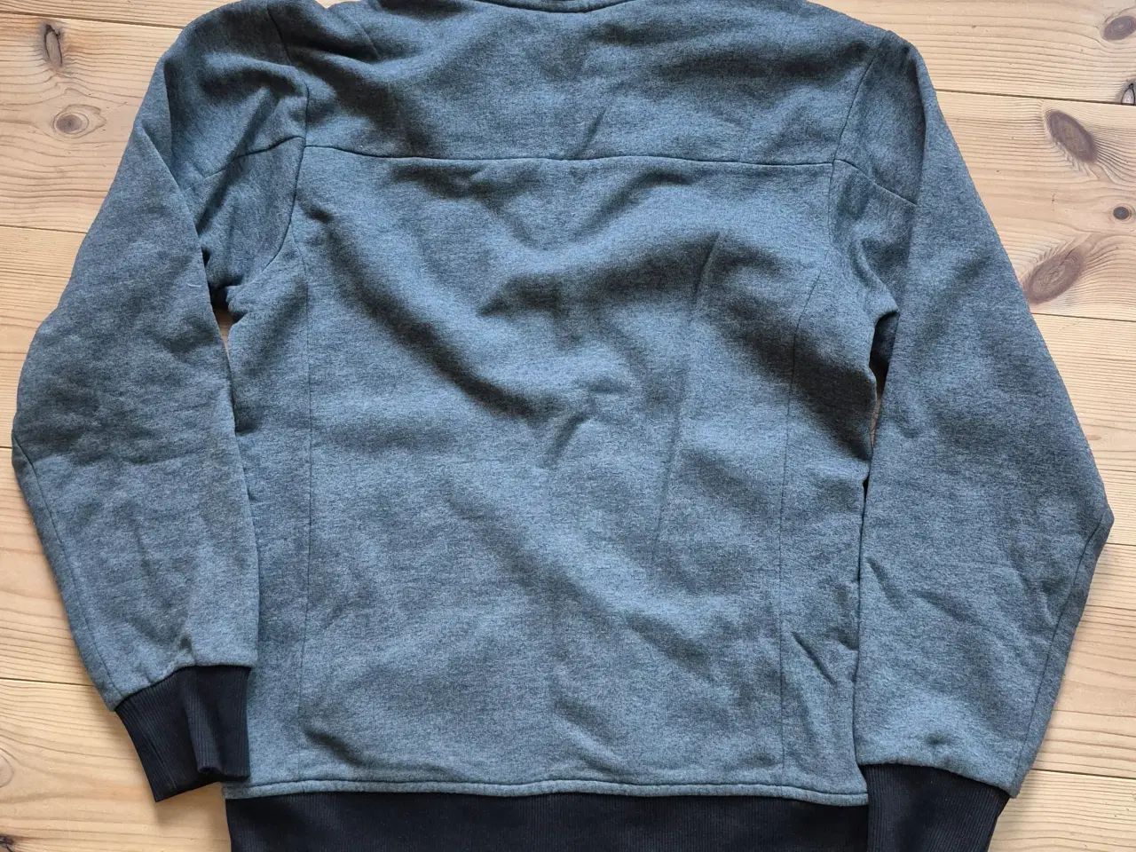 Billede 3 - Liverpool FC hættetrøje 