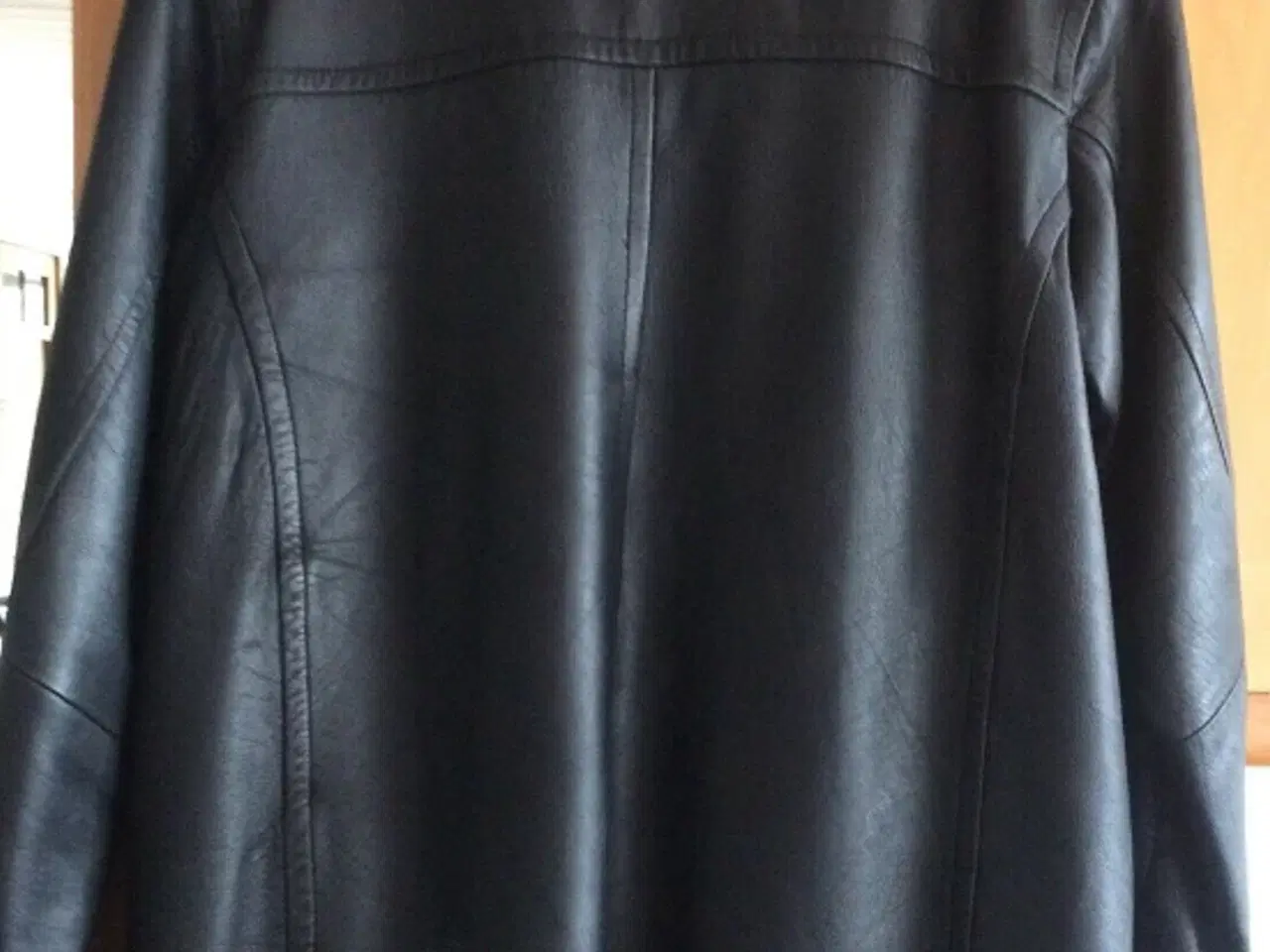 Billede 2 - Sort skind Jakke, str. XXL