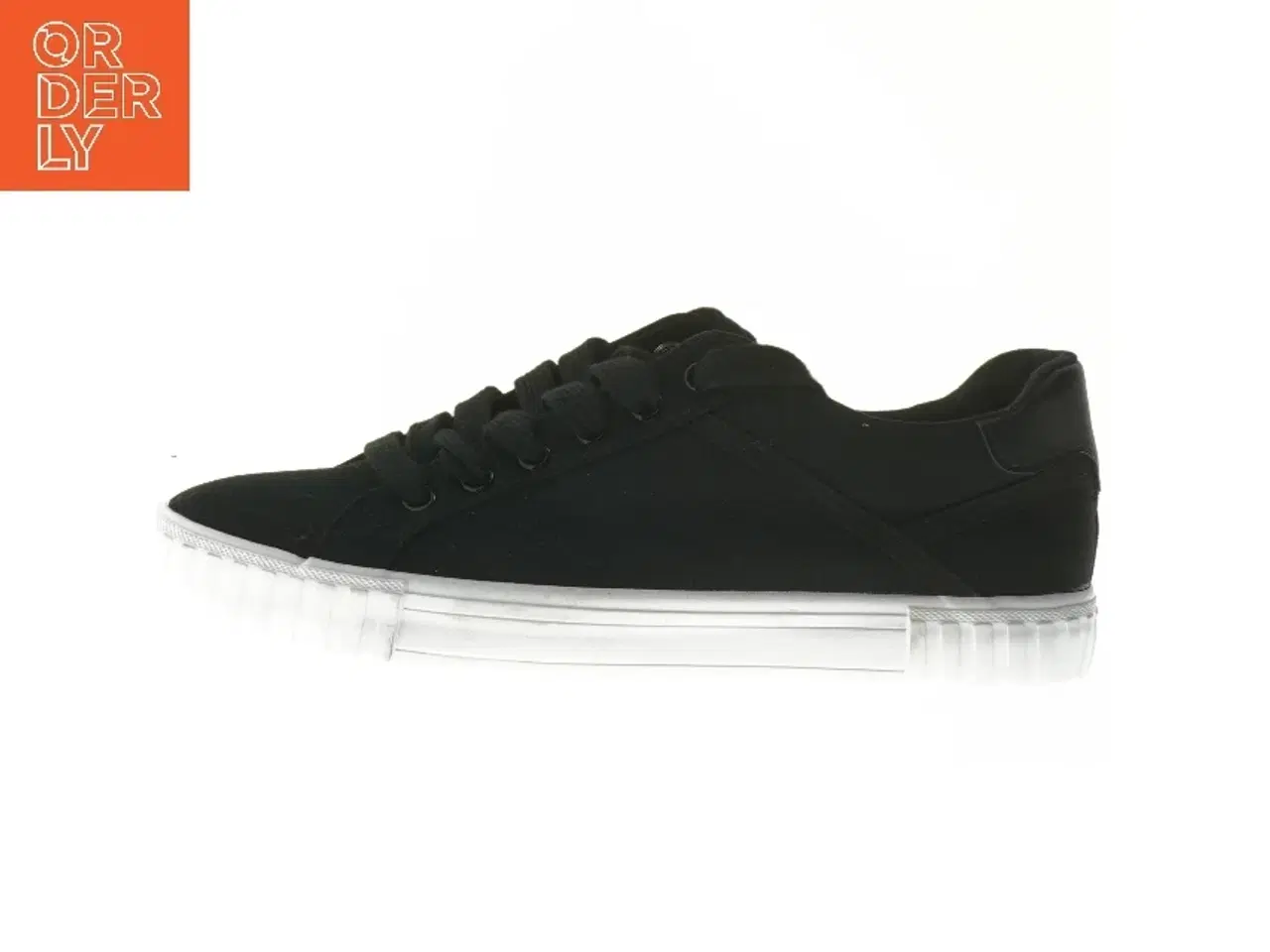 Billede 1 - Nye, sorte sneakers i lærred fra Graceland (str. 39 )