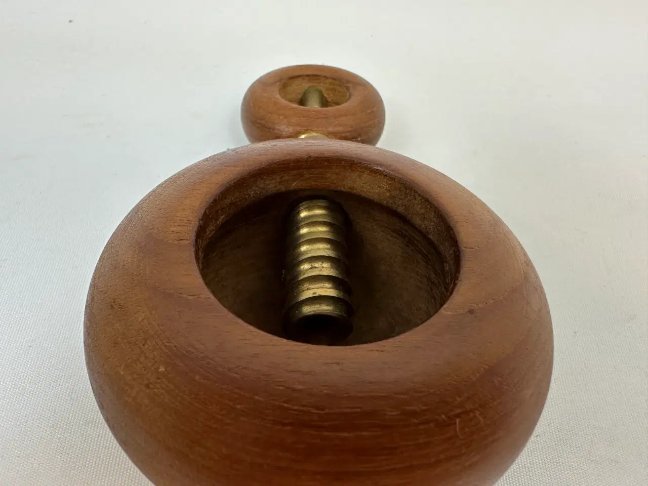 Billede 3 - Trip Trap nøddeknækker (teak/messing)