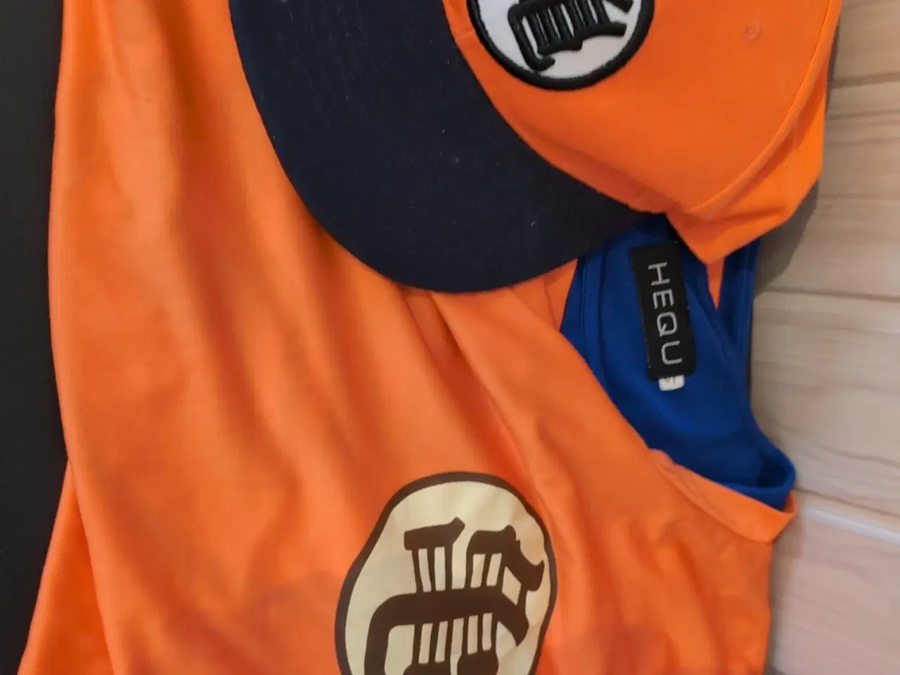 Billede 2 - Dragon Ball t-shirt og cap