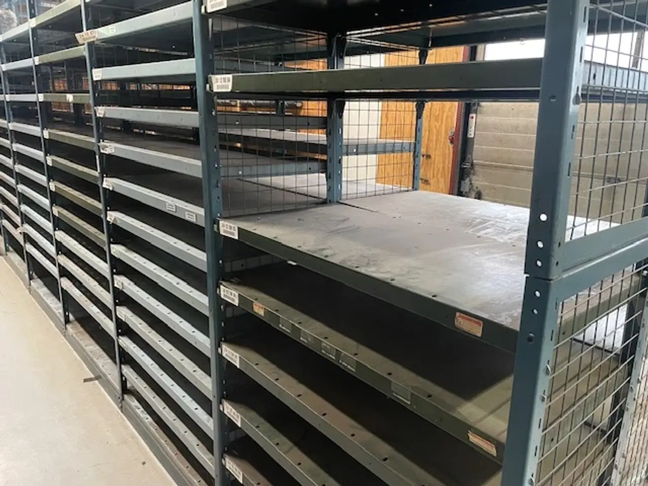 Billede 1 - Smidht Reol