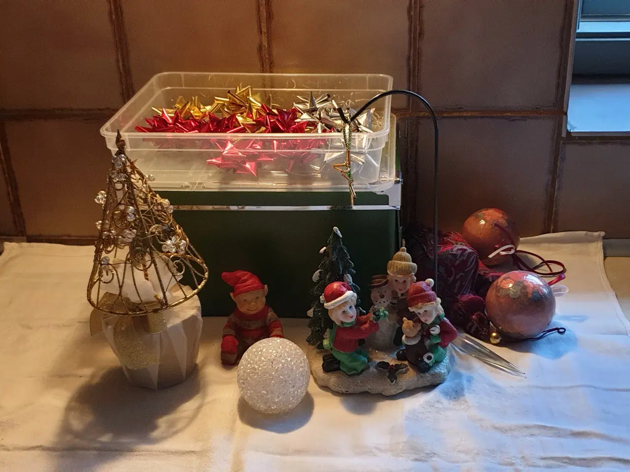 Billede 1 - GRATIS Julepynt i arkivkasse