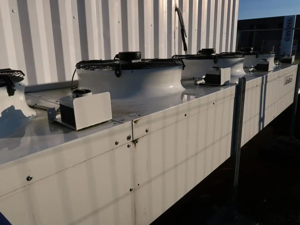 Billede 78 - 20 fods isolering container indrettet som testcenter af overskudsvarme (læs beskrivelse)