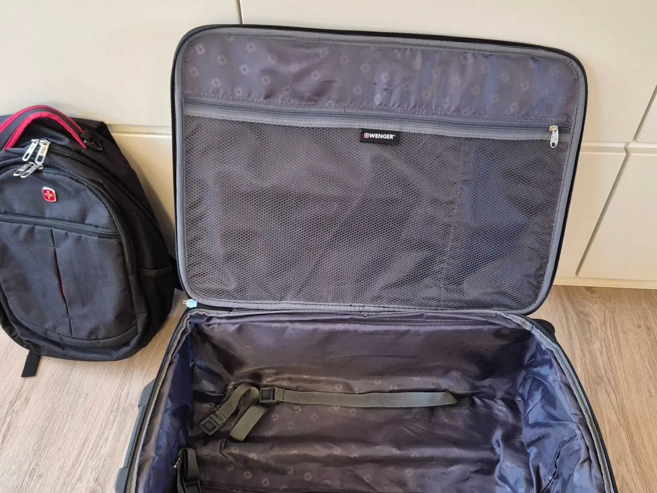 Billede 2 - Kuffert med matchende rygsæk