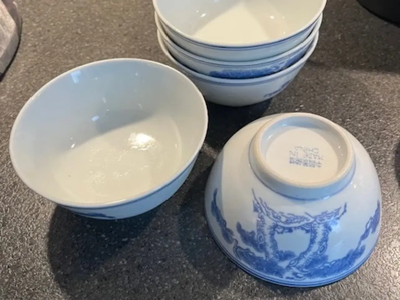 Billede 1 - 5 smukke kinesiske risskåle – Blå fyrretræsmotiv