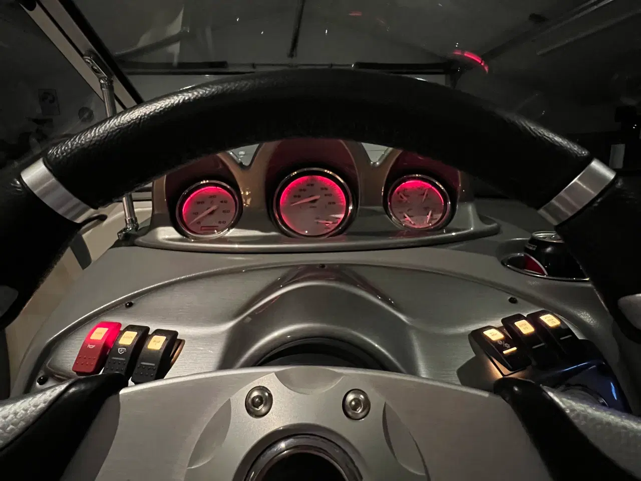 Billede 5 - Monterey 194 FS V6 4.3  (som en ny båd 22,6 timer)