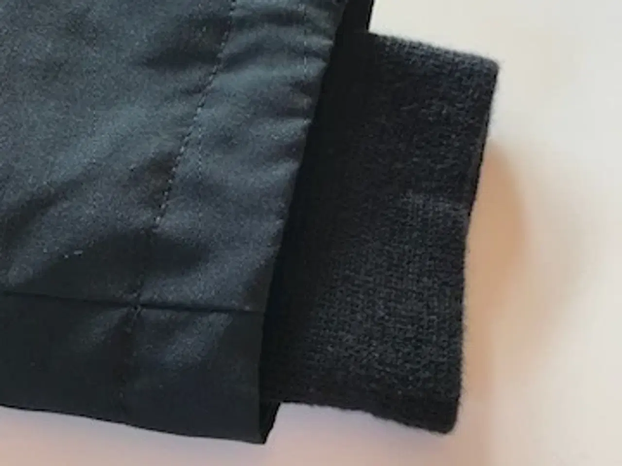 Billede 6 - Canada Goose Ladies MONTEBELLO jakke i sort