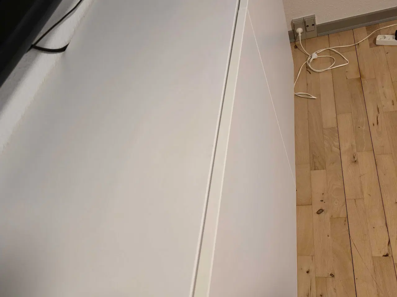 Billede 1 - Skænk/reol, Rå, træhylder 